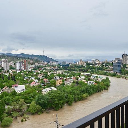 Apartment By The River Tbilisi Bagian luar foto